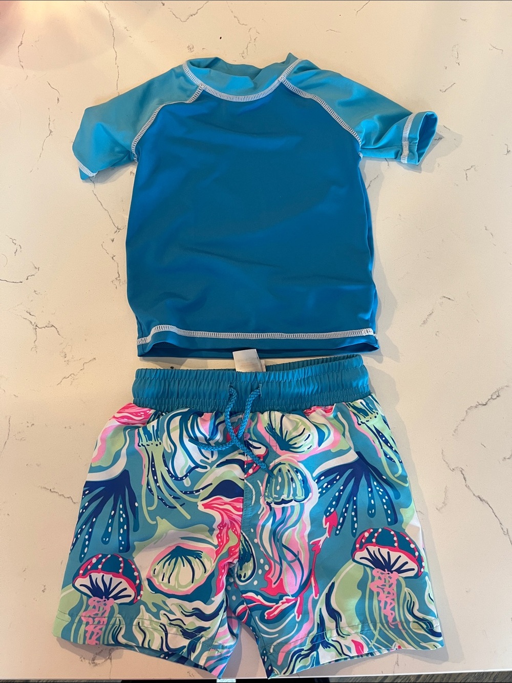 Tommy Bahama Blue Short-Sleeve Rash Guard with Jellyfish Swim Trunks 24M